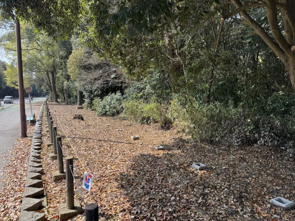 侵入防止策　施工前の外苑①