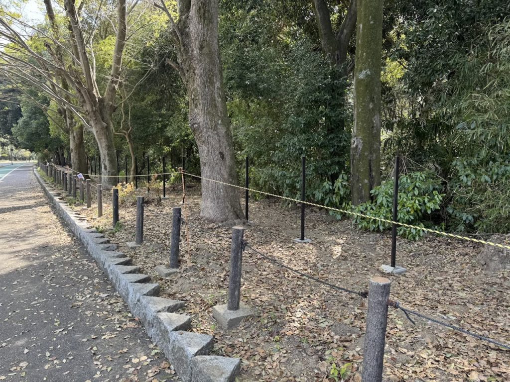 侵入防止策　施工中の外苑