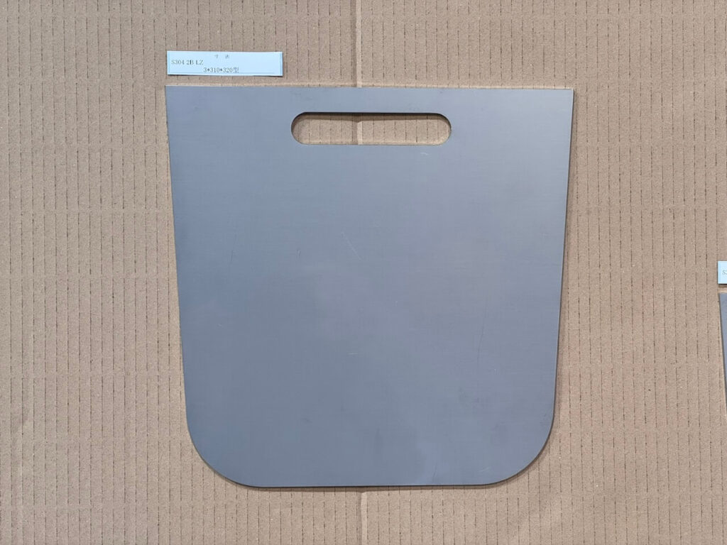 U字溝幅300用の止水板