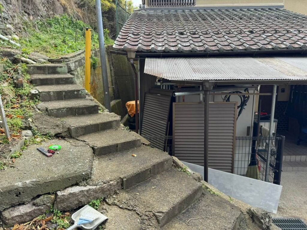 古いフェンスの撤去状況①